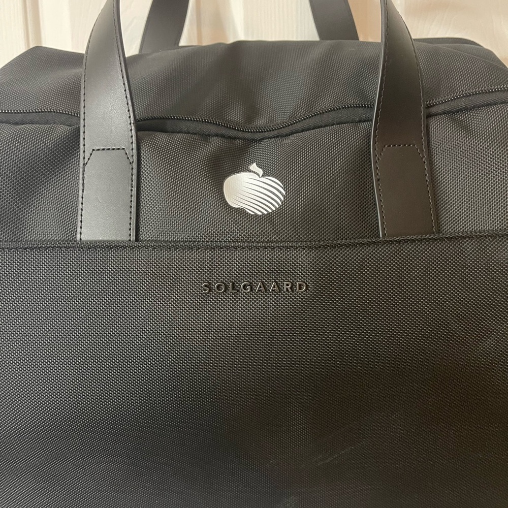 Solgaard Voyager Weekender Black Bag - image 3